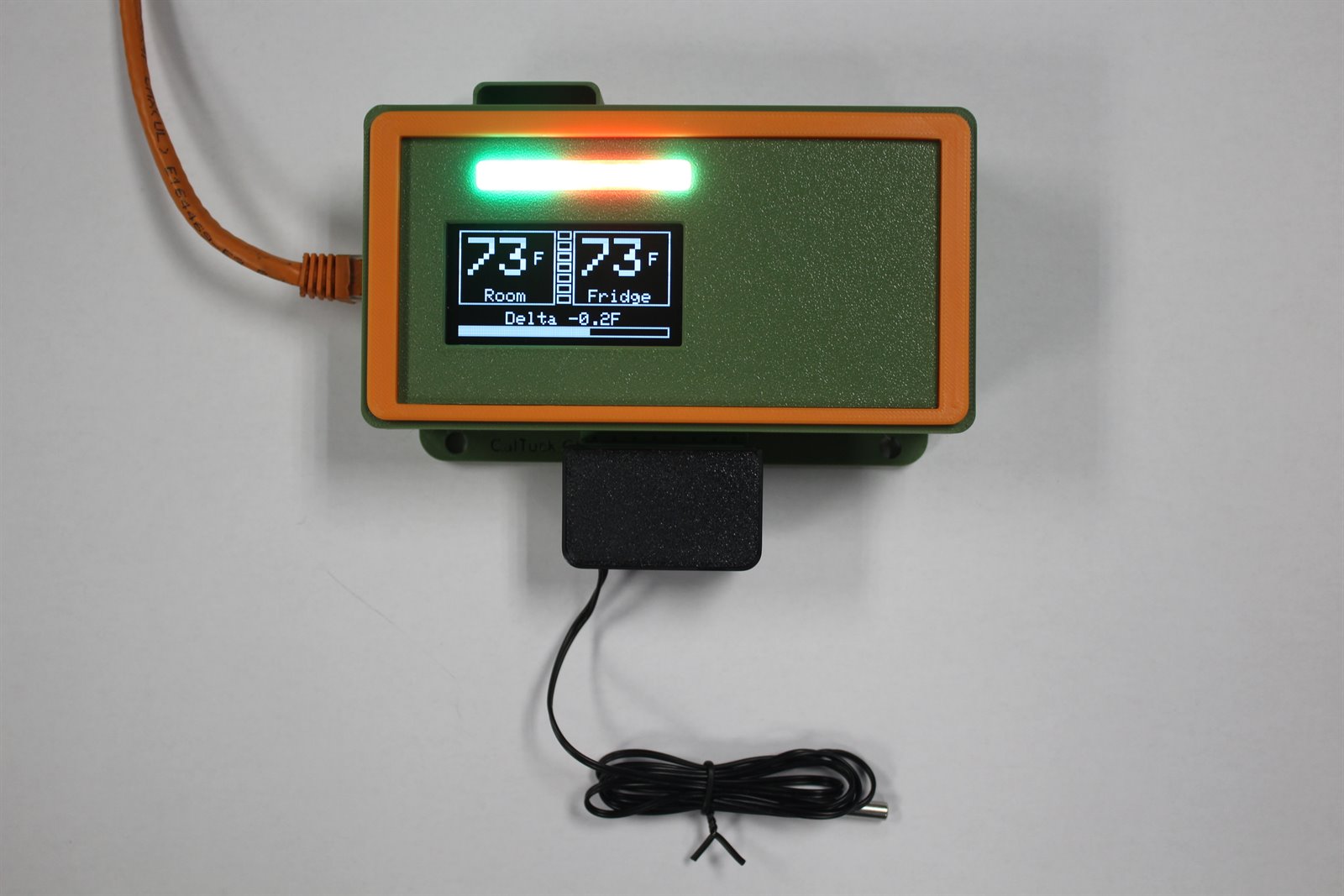 CT-TS1 display showing room and probe temperatures
